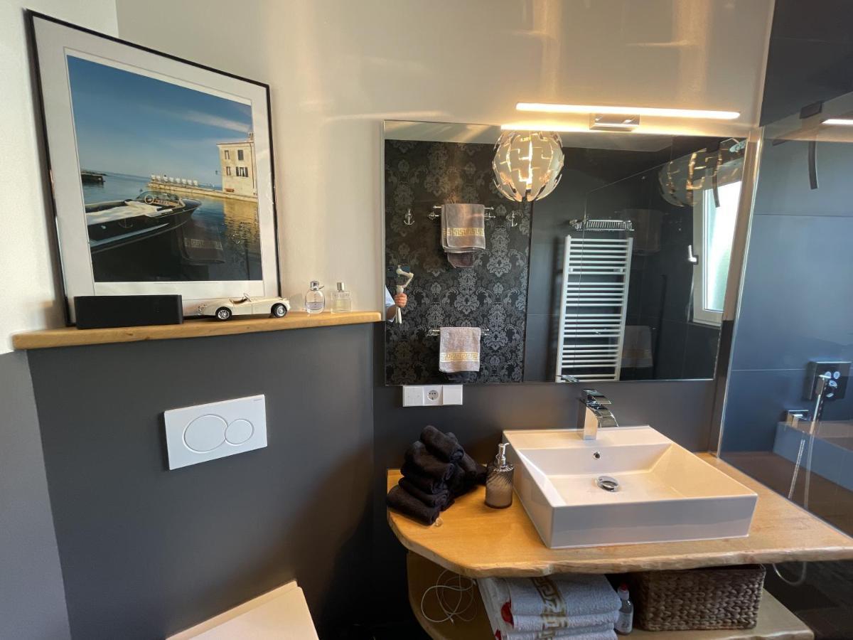 Appartement Region Esslingen - Naehe Messe - Flughafen - Stuttgart - Wohnen Und Arbeiten Auf Zeit In 120M2 Wohlfuehlatmosphaere - Ab 3 Uebernachtungen - Geeignet Fuer 4 Pers Incl Kinder - Beistellbett Moeglich - Kinder Und Tiere Willkommen - Garage F Altbach Exteriör bild