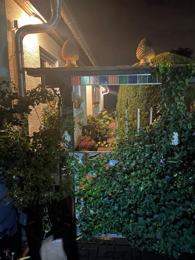 Appartement Region Esslingen - Naehe Messe - Flughafen - Stuttgart - Wohnen Und Arbeiten Auf Zeit In 120M2 Wohlfuehlatmosphaere - Ab 3 Uebernachtungen - Geeignet Fuer 4 Pers Incl Kinder - Beistellbett Moeglich - Kinder Und Tiere Willkommen - Garage F Altbach Exteriör bild