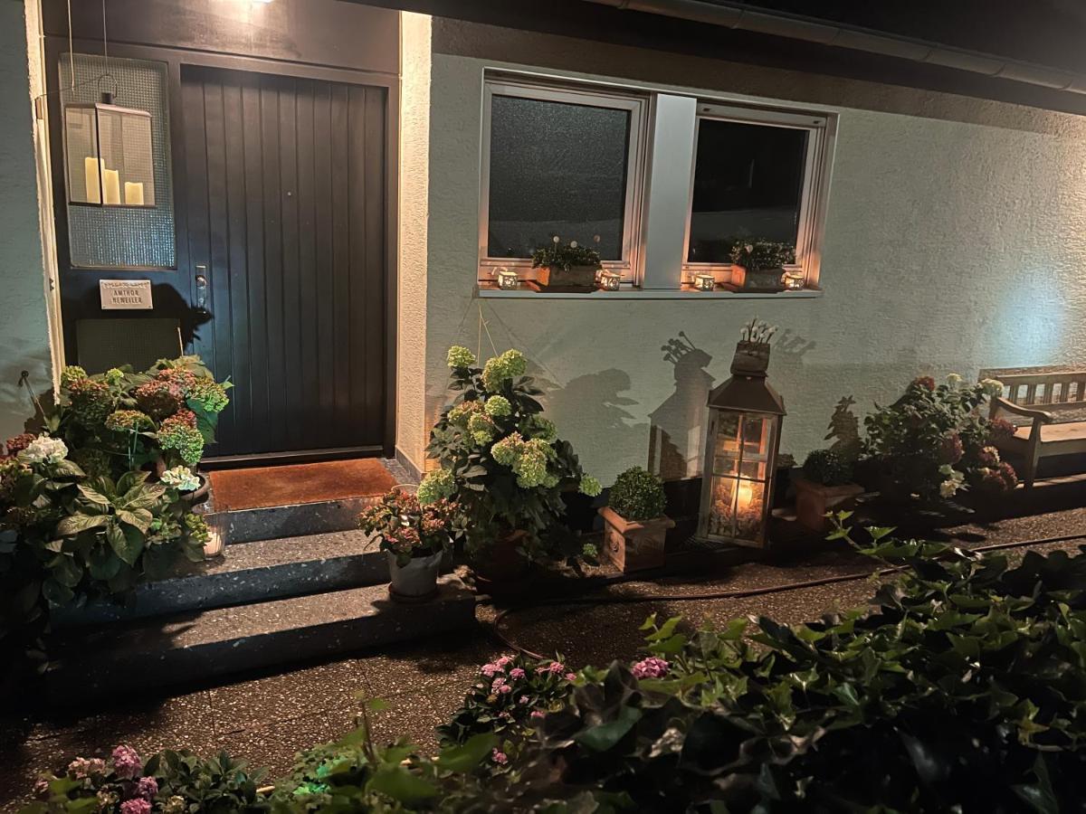 Appartement Region Esslingen - Naehe Messe - Flughafen - Stuttgart - Wohnen Und Arbeiten Auf Zeit In 120M2 Wohlfuehlatmosphaere - Ab 3 Uebernachtungen - Geeignet Fuer 4 Pers Incl Kinder - Beistellbett Moeglich - Kinder Und Tiere Willkommen - Garage F Altbach Exteriör bild