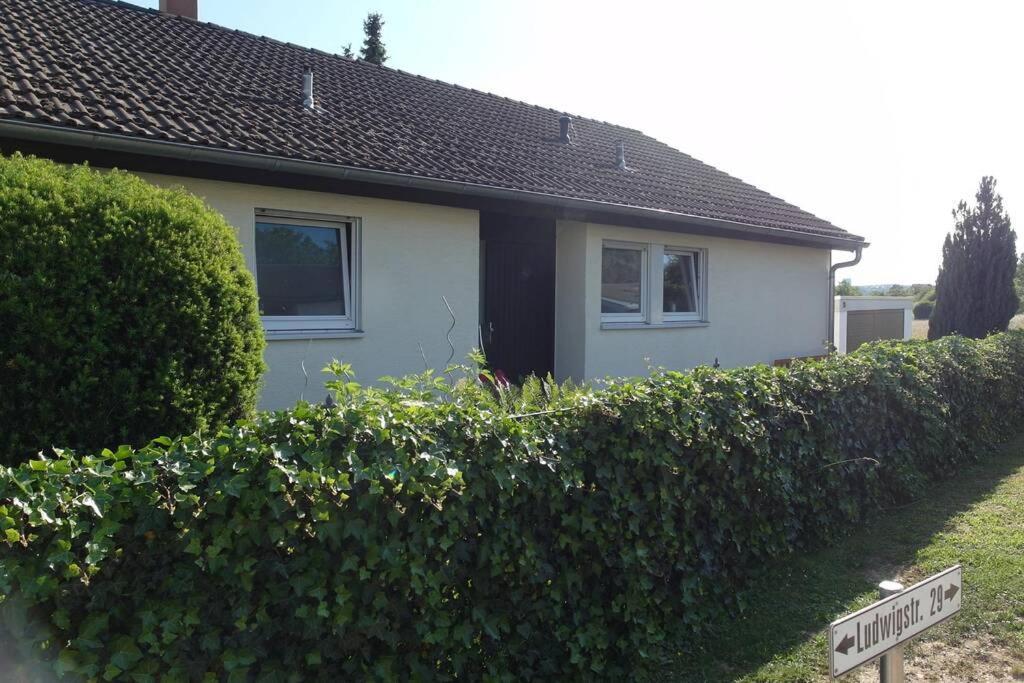 Appartement Region Esslingen - Naehe Messe - Flughafen - Stuttgart - Wohnen Und Arbeiten Auf Zeit In 120M2 Wohlfuehlatmosphaere - Ab 3 Uebernachtungen - Geeignet Fuer 4 Pers Incl Kinder - Beistellbett Moeglich - Kinder Und Tiere Willkommen - Garage F Altbach Exteriör bild